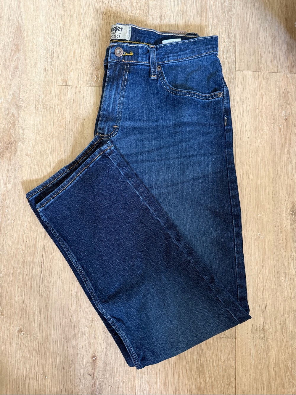 Wrangler Men’s 32 x 30 Dark Blue Straight-Leg Jeans - NEW W/ TAGS